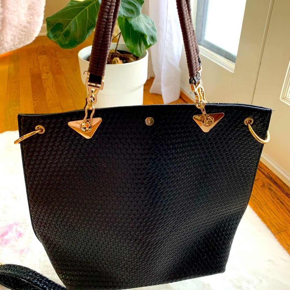 Beautiful vegan black and gold shoulder/crossbody bag